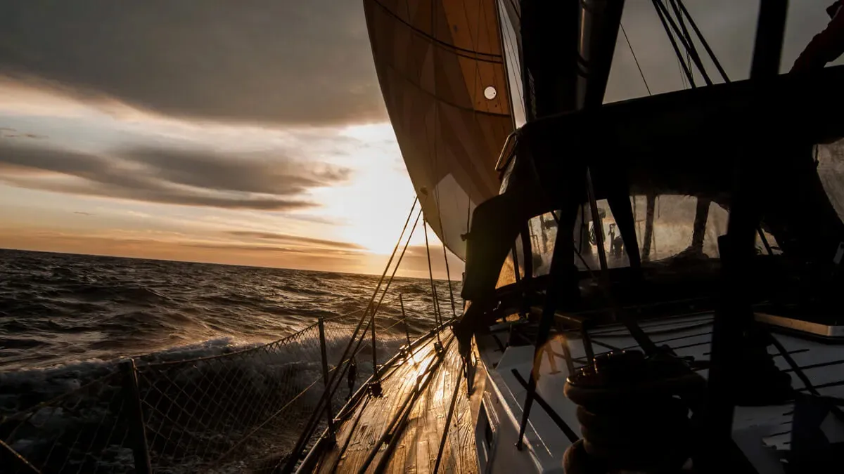 Navegando en velero a Robinson Crusoe
