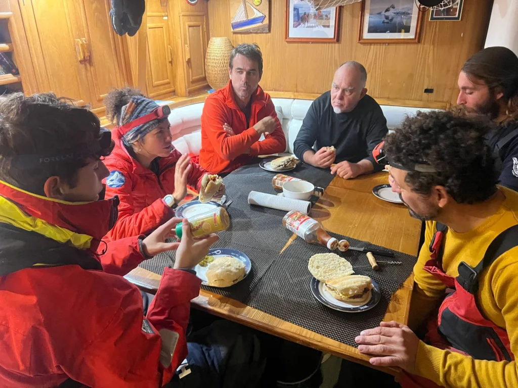 navega equipo vueltavertical