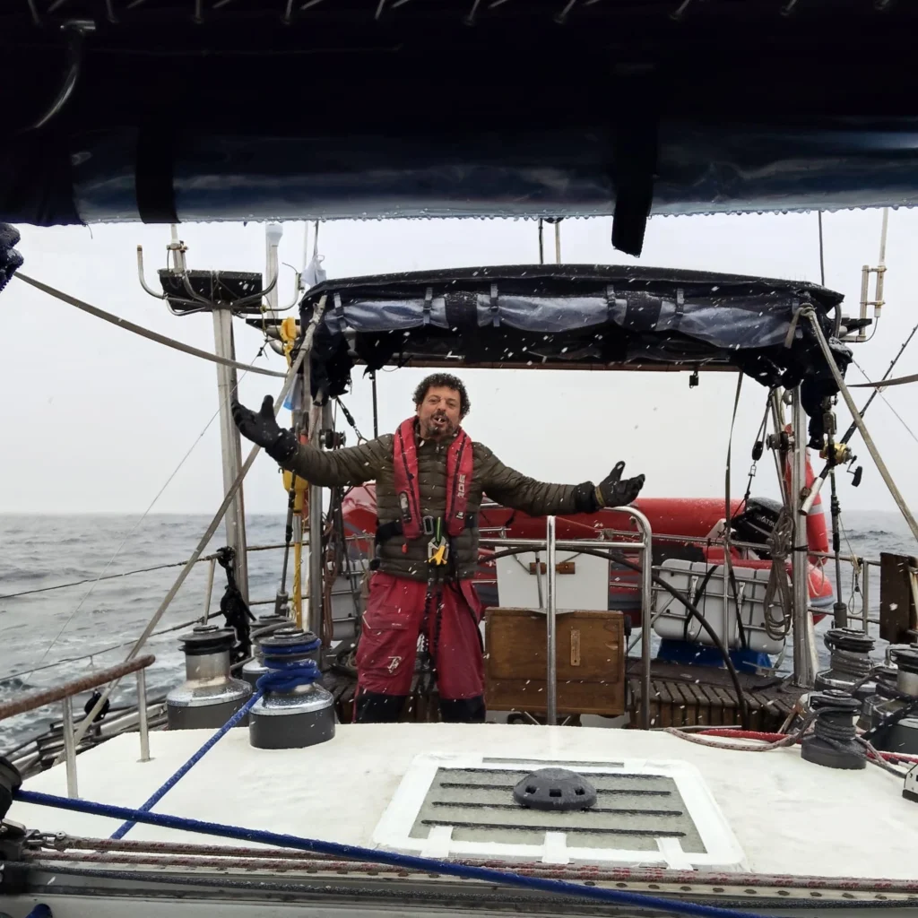 arctic sea alegria marineros sailing