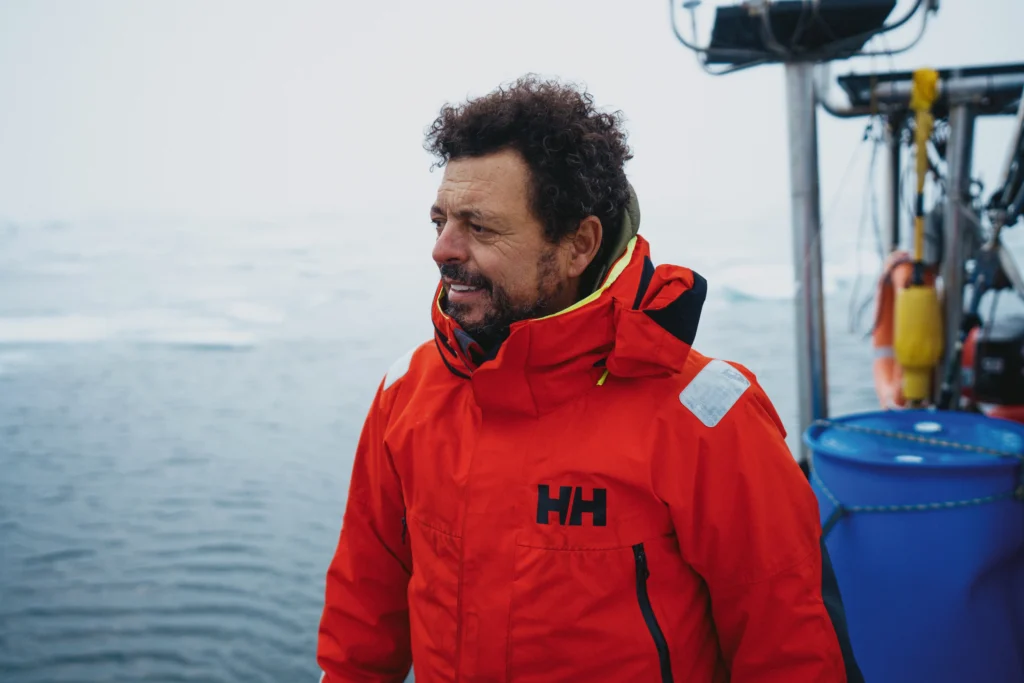atlantic ocean sailing captain